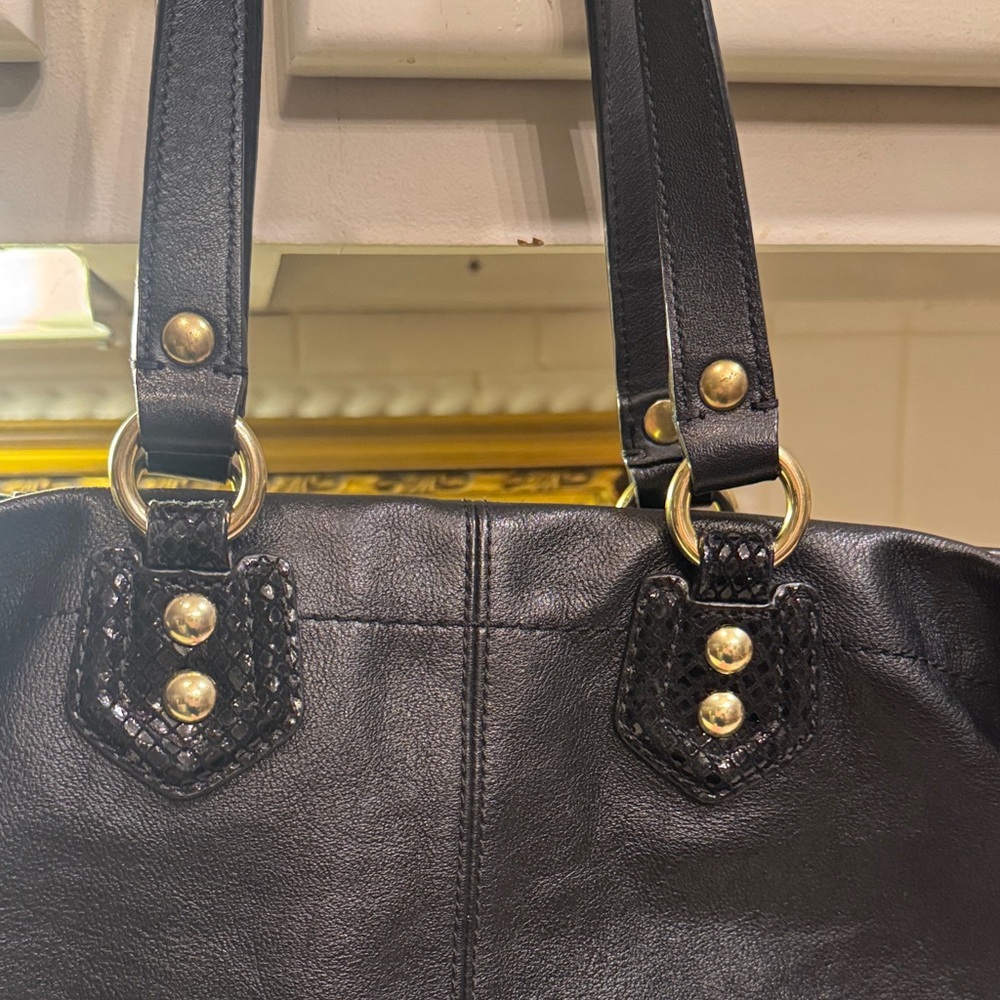 Coach Black Leather Shoulder Bag - Picture 9 of 16